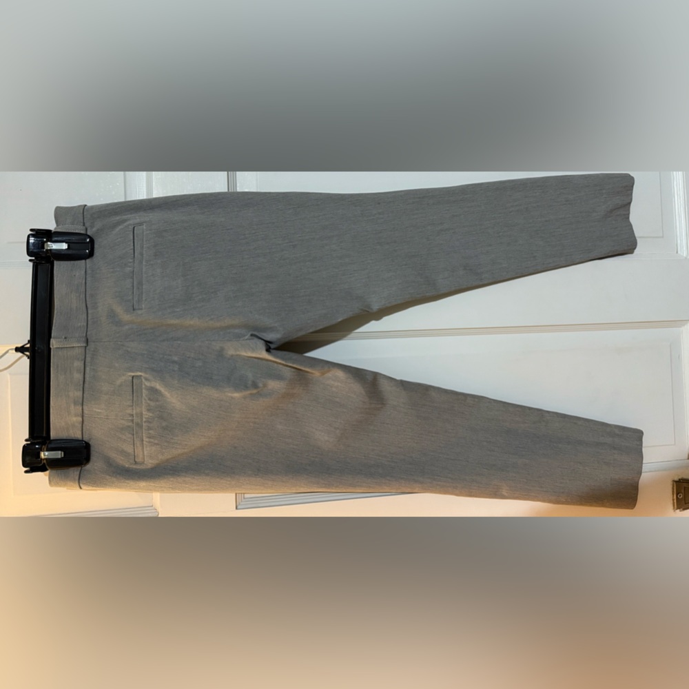 Banana Republic Gray Ankle Cropped Pants